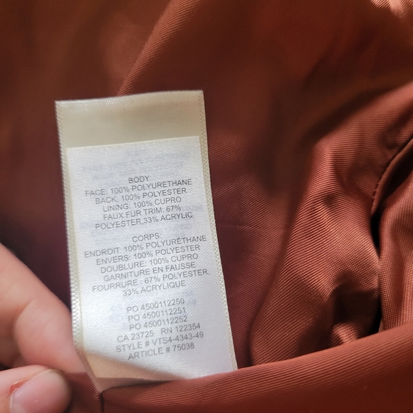 Aritzia Wilfred Tempest Vinyl Sherpa Aviator Jacket - Picture 14 of 14